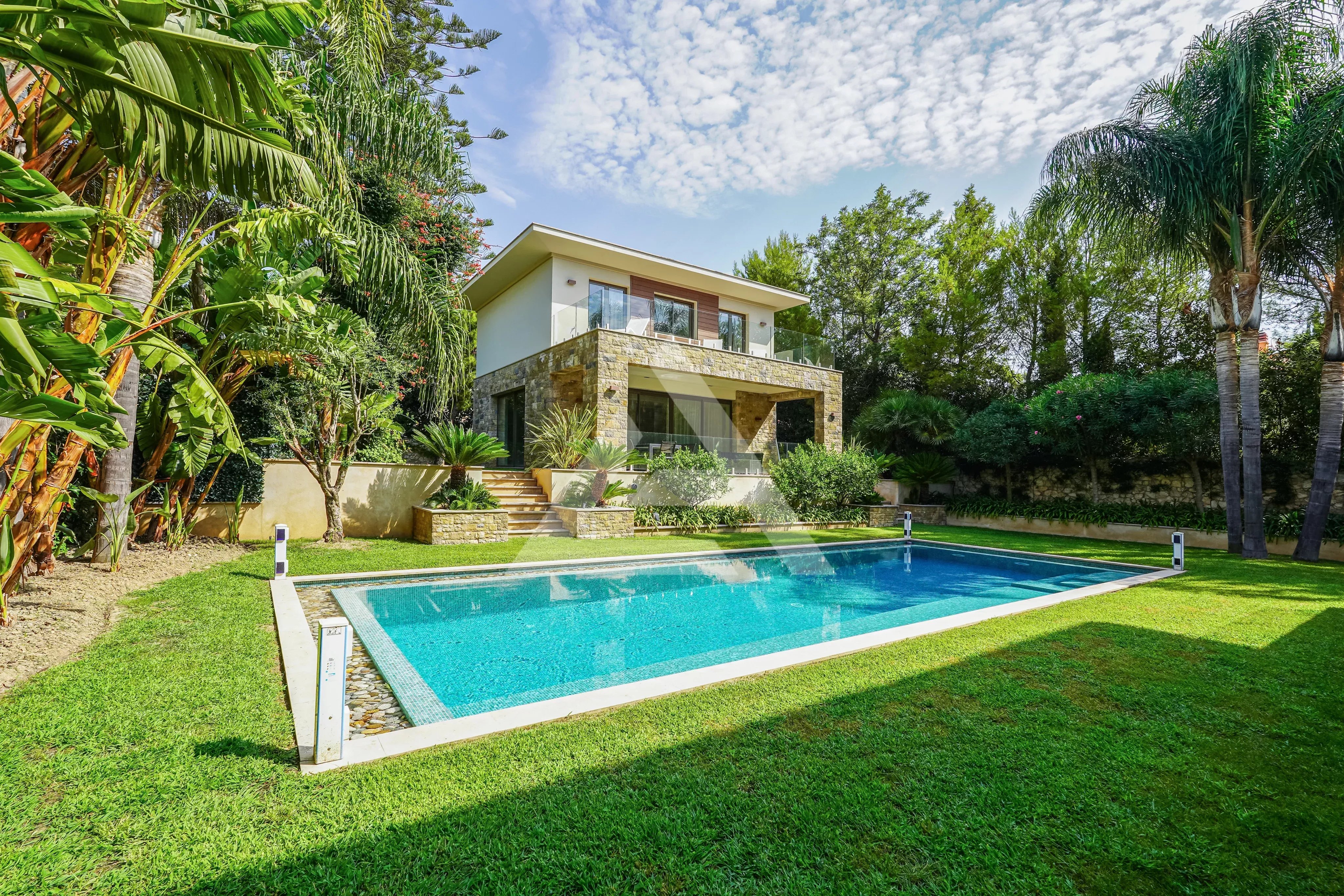 CO-EXCLUSIVITÉ - SAINT-JEAN-CAP-FERRAT - PROPRIÉTÉ D’EXCEPTION