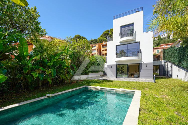 SAINT-JEAN-CAP-FERRAT - APPARTEMENT/VILLA - STATIONNEMENT